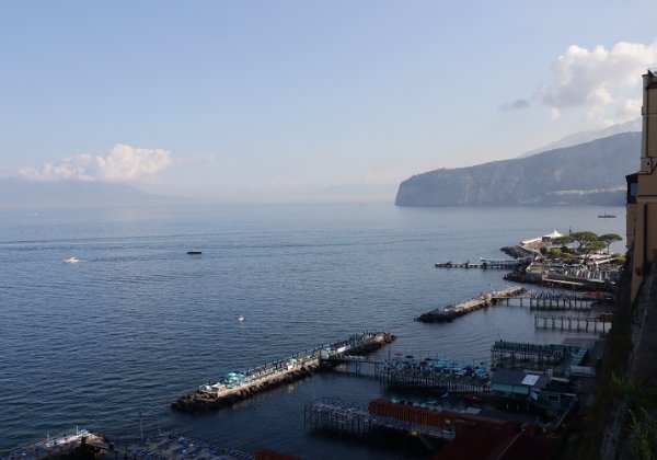 Oct 1 - Benvenuto - Arrival in Naples and Sorrento